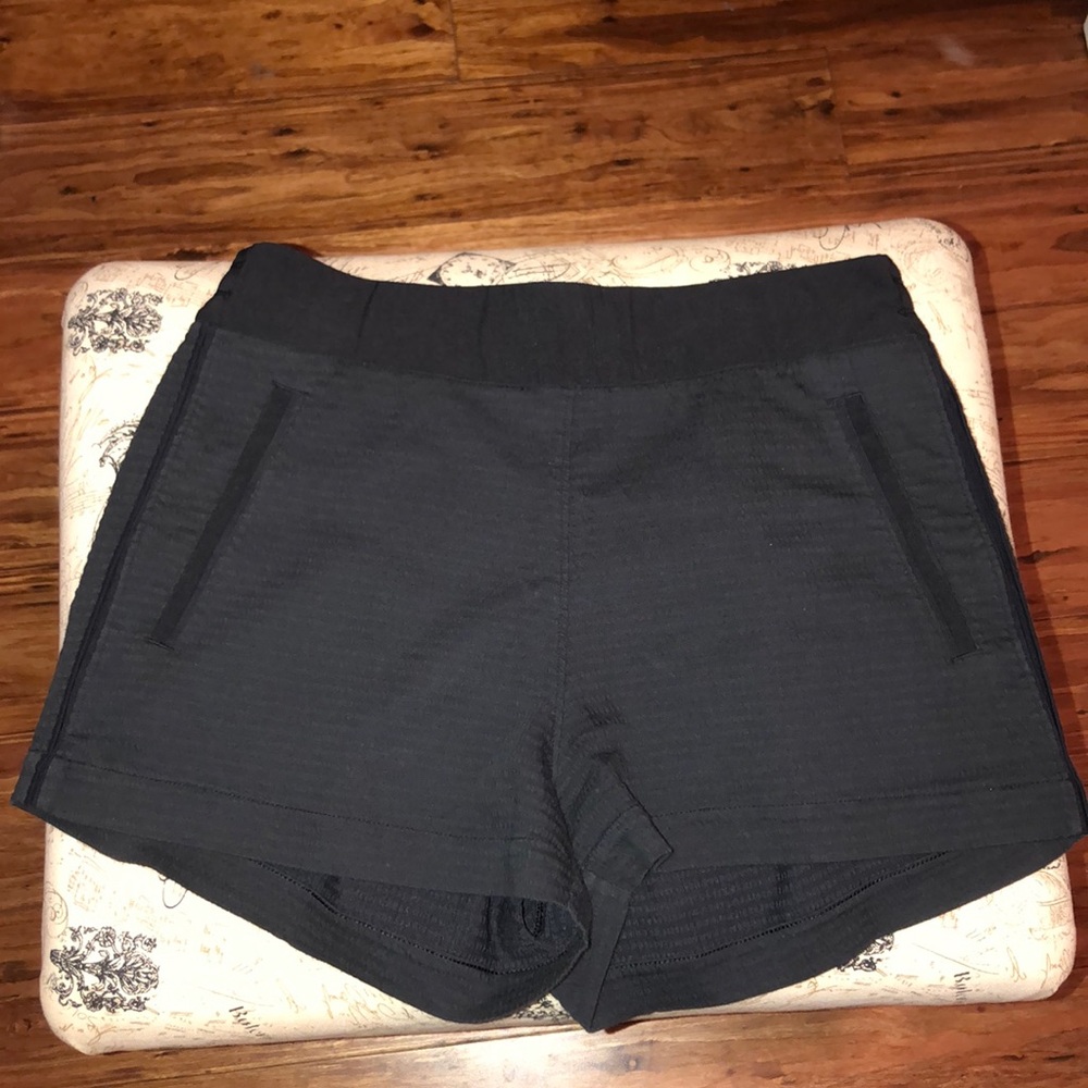 Black lululemon shorts